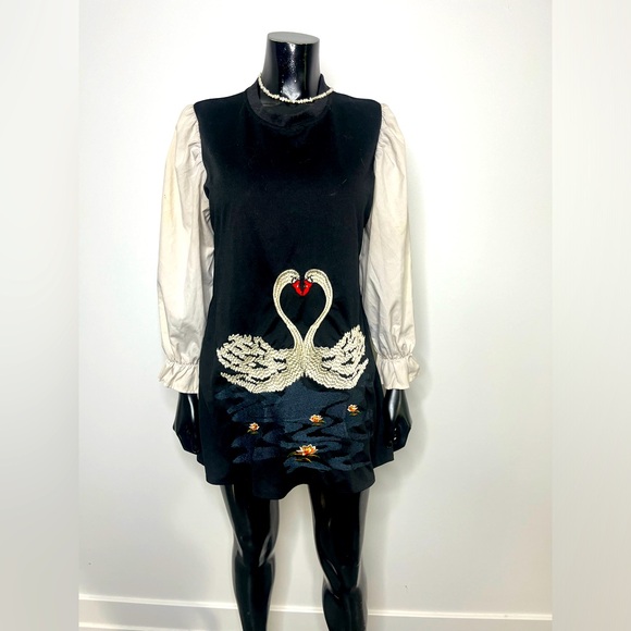 Hand Stitched Swan Love Dress - Picture 1 of 3